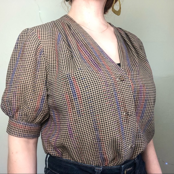 SOLD       Vintage Houndstooth Button Up Blouse - Picture 3 of 4
